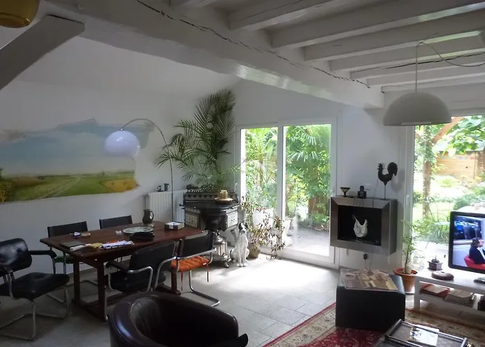 D'hotes Rue Des Fougeres Bed and Breakfast 3*