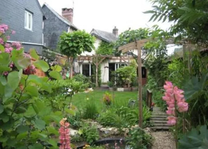 D'hotes Rue Des Fougeres Bed and Breakfast Louviers