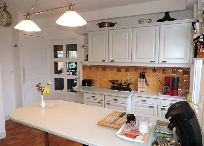 D'hotes Rue Des Fougeres Bed and Breakfast 3*